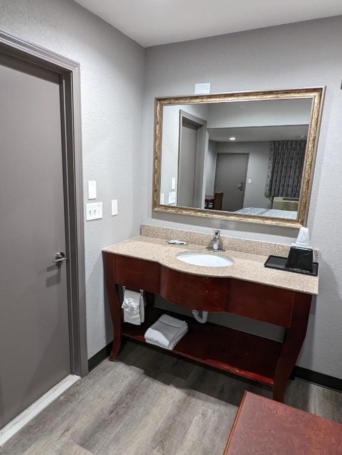 Okc Hotel Оклахома-Сіті Екстер'єр фото